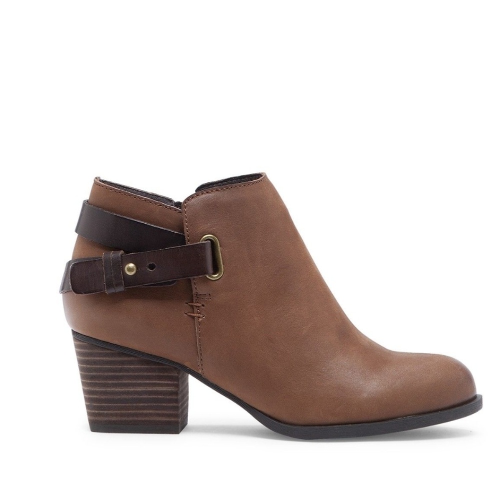 Sole Society Angie leather booties size 8